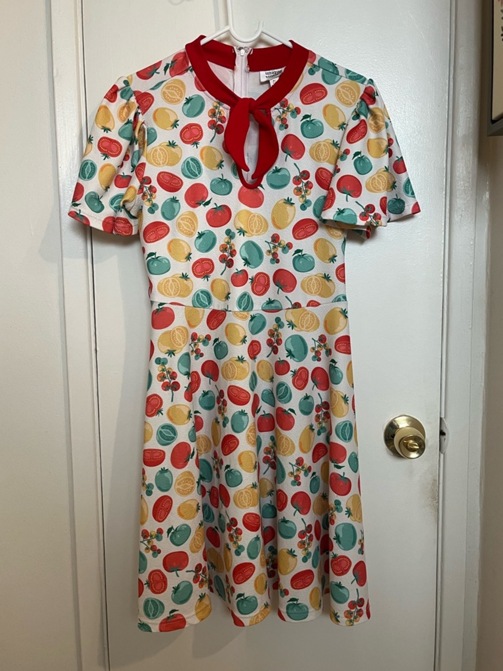 Unique Vintage Tomato Print Dress Size M (6-8)